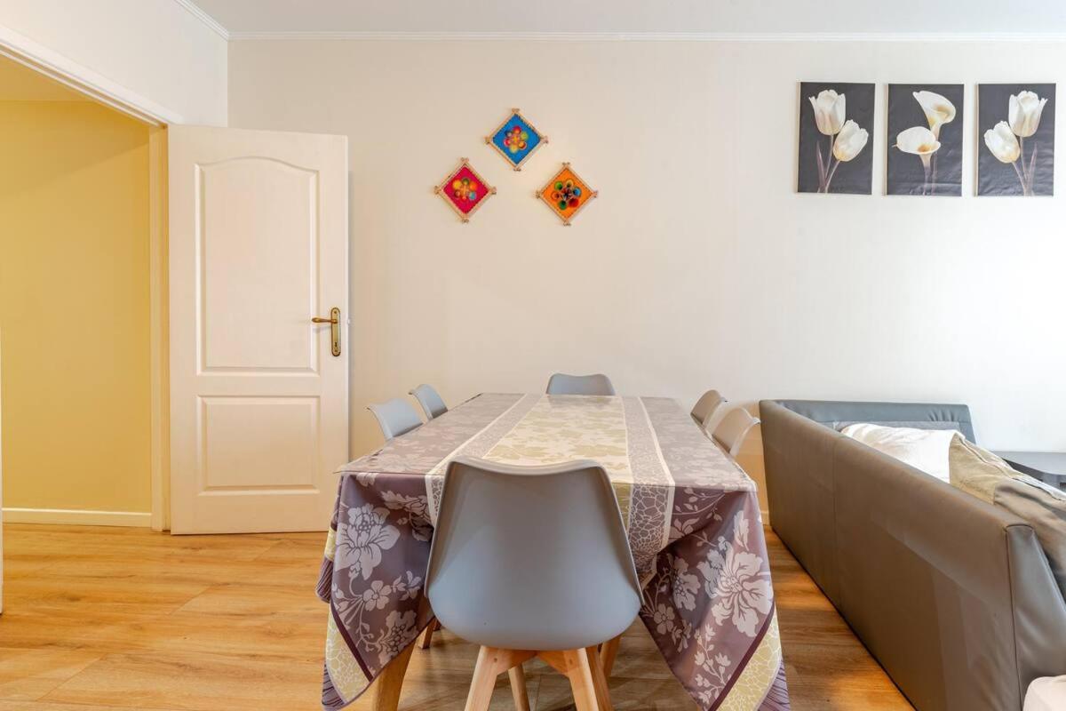 Apartamentos Completo Con Todas Las Comodidades บรัสเซลส์ ภายนอก รูปภาพ